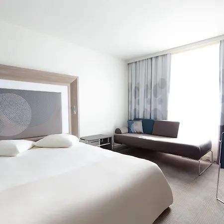 Otel Novotel Sud A9/a61 4*