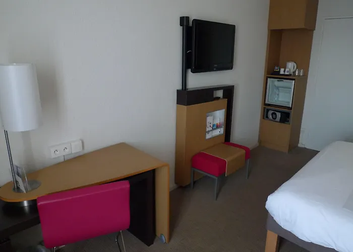 Novotel Sud A9/a61 Ναρμπόν