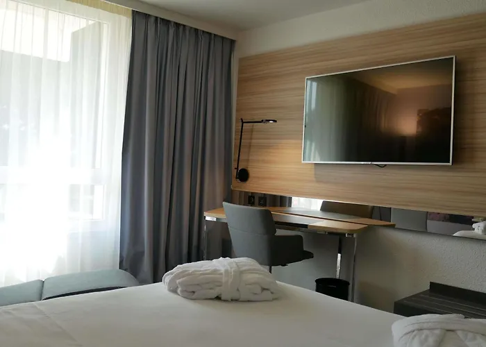 Ξενοδοχείο Novotel Sud A9/a61 Ναρμπόν