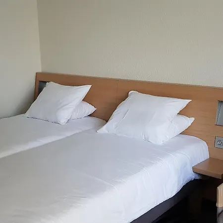 Novotel Sud A9/a61 Hotel 4*