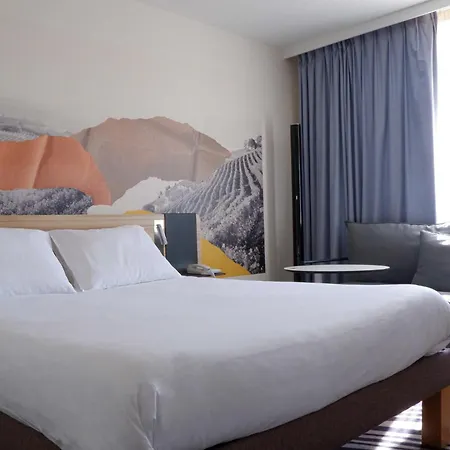 Hotel Novotel Sud A9/a61