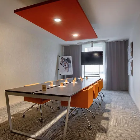 Novotel Sud A9/a61 Hotel 4*