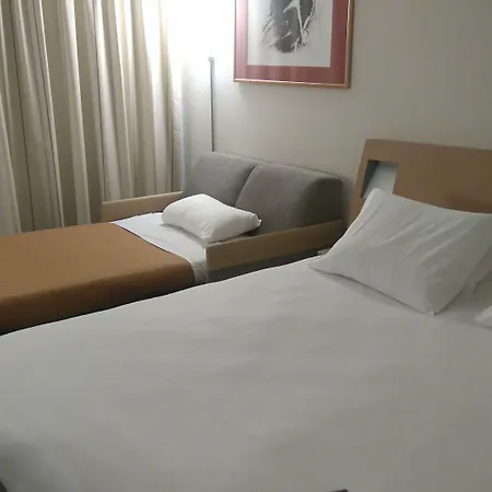 诺富特纳博讷南部a9 / A61酒店 酒店