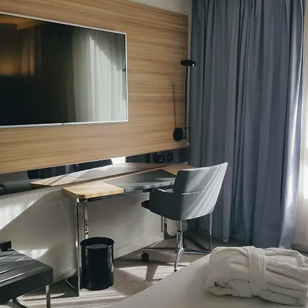 诺富特纳博讷南部a9 / A61酒店