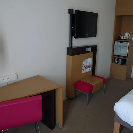 Novotel Sud A9/a61 Ναρμπόν