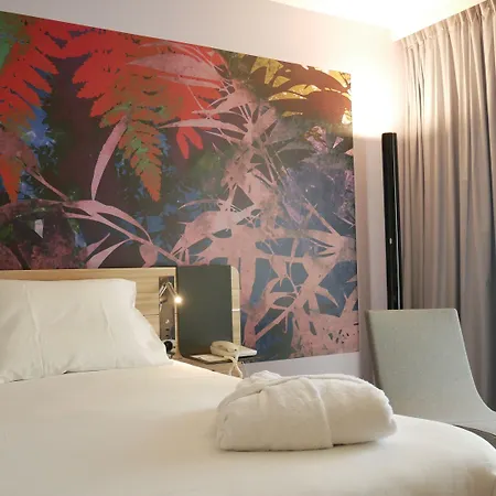 Ξενοδοχείο Novotel Sud A9/a61 Ναρμπόν
