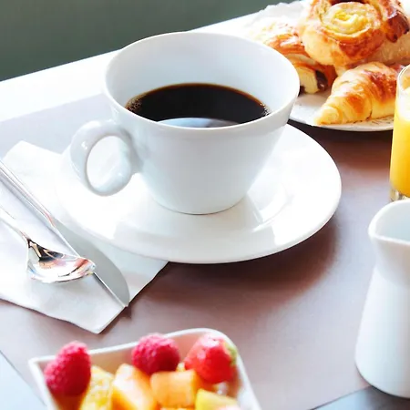 Novotel Sud A9/a61 Hotel 4*