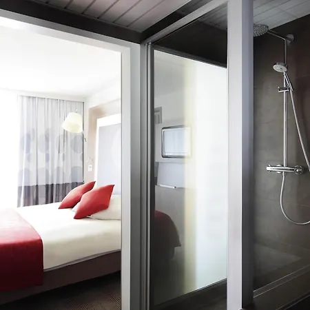 诺富特纳博讷南部a9 / A61酒店 4*