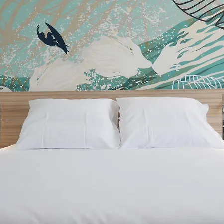 诺富特纳博讷南部a9 / A61酒店 4* 纳博讷