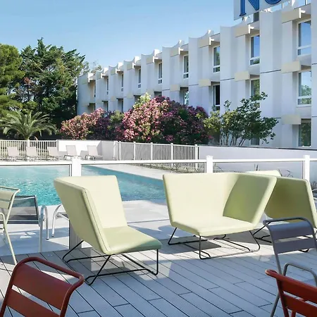 酒店 诺富特纳博讷南部a9 / A61酒店 纳博讷