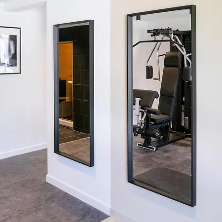 酒店 诺富特纳博讷南部a9 / A61酒店 4*