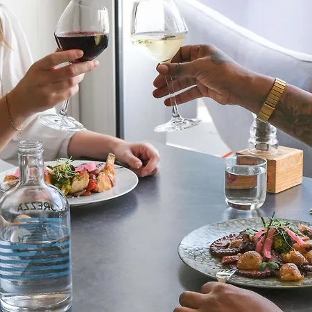 诺富特纳博讷南部a9 / A61酒店 酒店 纳博讷