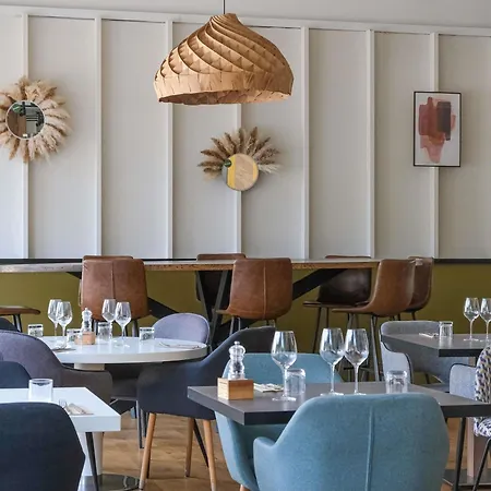 诺富特纳博讷南部a9 / A61酒店 4* 纳博讷