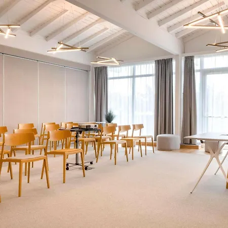 Novotel Sud A9/a61 מלון נרבון