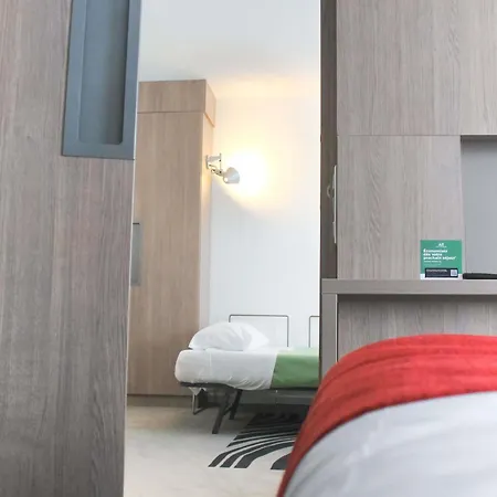 Ξενοδοχείο Novotel Sud A9/a61 4*