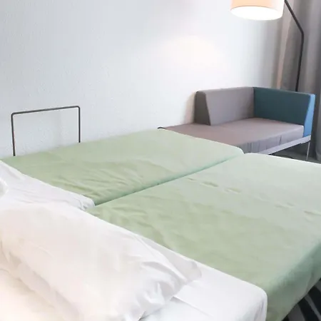 Отель Novotel Sud A9/a61 4*