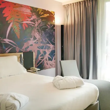 Novotel Sud A9/a61 Hotel 4*