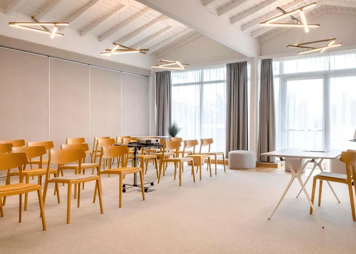 Novotel Sud A9/a61 מלון נרבון